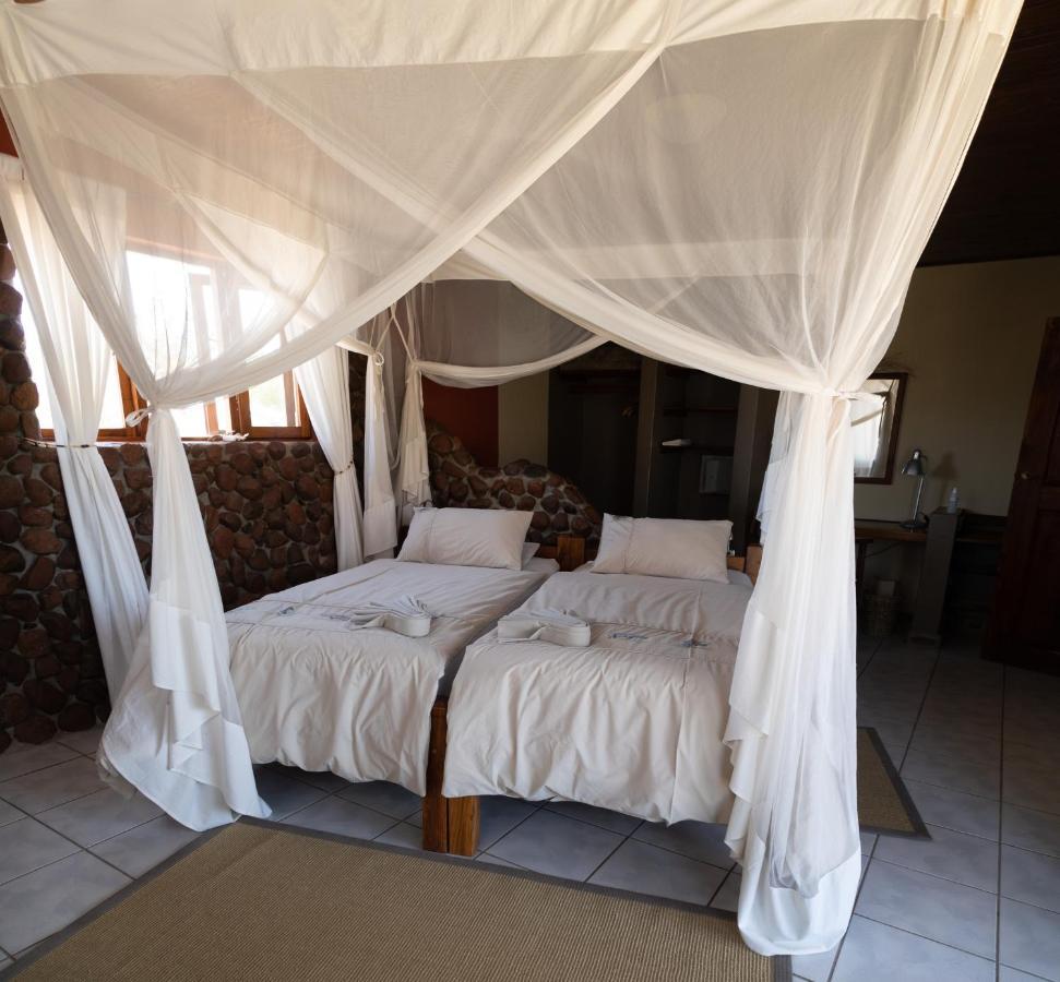 Hohenstein Lodge Usakos 외부 사진