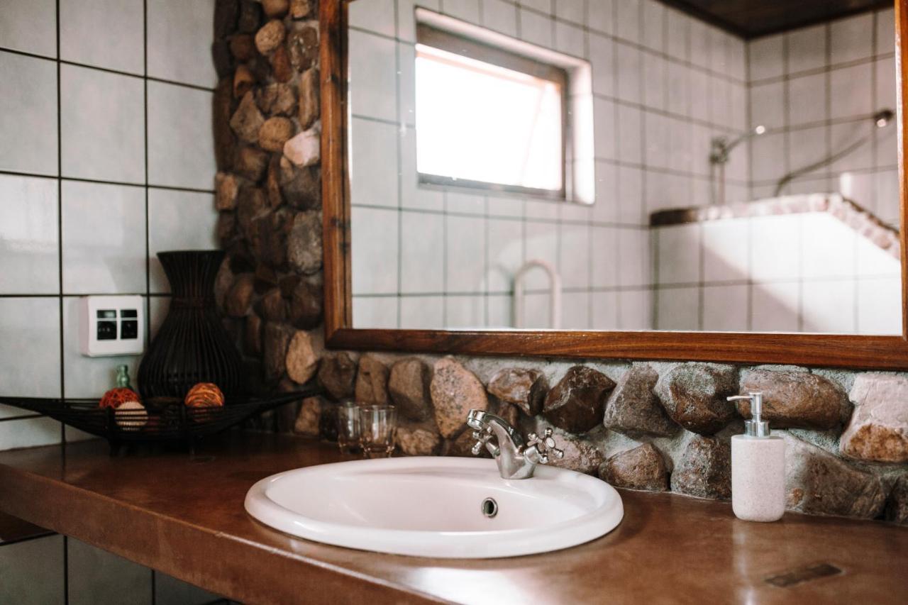Hohenstein Lodge Usakos 외부 사진